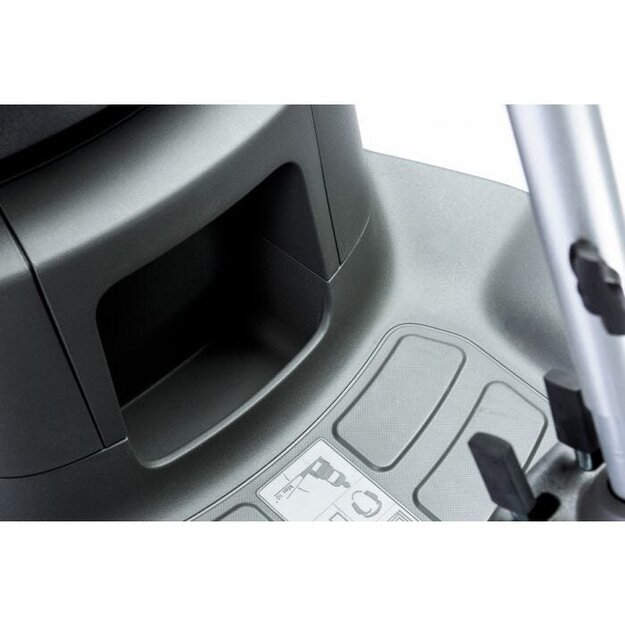 Traktoriukas STIGA Park 300 LC (su 85 cm. Agregatu komplekte)