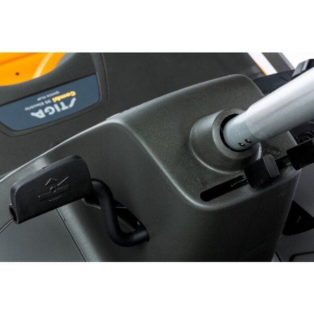 Traktoriukas STIGA Park 300 LC (su 85 cm. Agregatu komplekte)