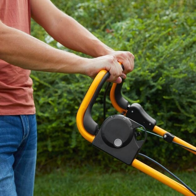 Vejapjovė akumuliatorinė STIGA Collector 48 S AE Kit (48V, savaeigė, 5 Ah) 5