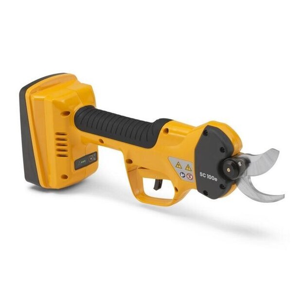 Akumuliatorinis genėtuvas STIGA SC 100e Kit (20V - 2Ah baterija komplekte) 1