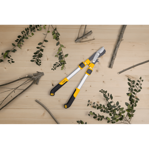 Teleskopinės genėjimo žirklės prasilenk.a&scaron;m.STIGA