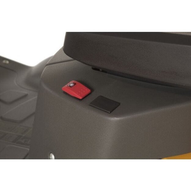 Traktoriukas STIGA Park 300 LC (su 85 cm. Agregatu komplekte) 11