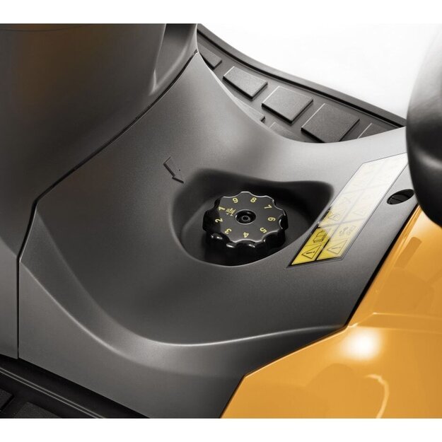 Traktoriukas Stiga Estate 9122 WX (Honda GXV 690  4 WD)