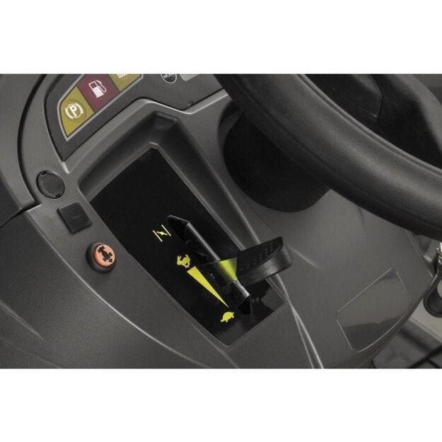 Traktoriukas STIGA Tornado 7108 W (ST 700 Twin, 108 cm) 8