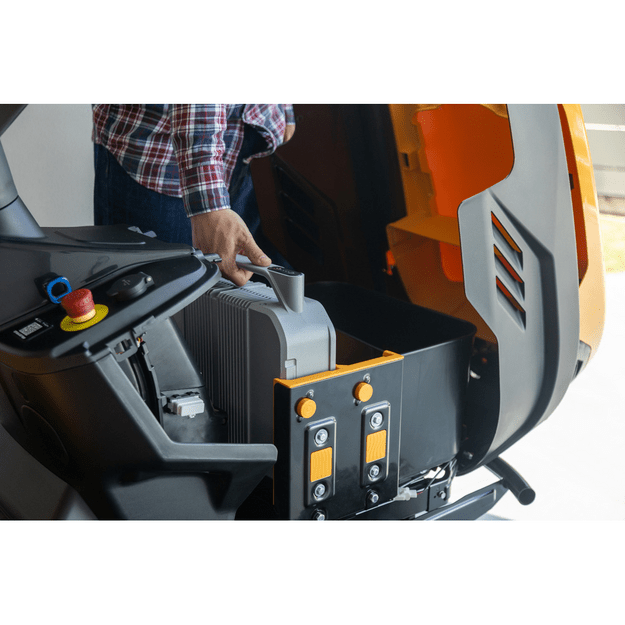 Elektrinis traktoriukas STIGA Tornado 398e (56V sistema)